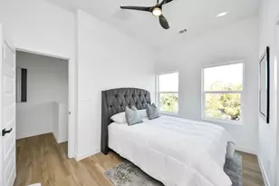 1216 E 34th St, Houston, TX 77022 - Photo 32