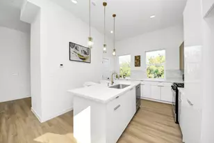 1216 E 34th St, Houston, TX 77022 - Photo 16