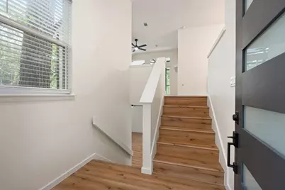 30 Shallow Pond Place, The Woodlands, TX 77381 - Photo 4