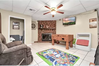 712 Meadowick Drive, Baytown, TX 77521 - Photo 8