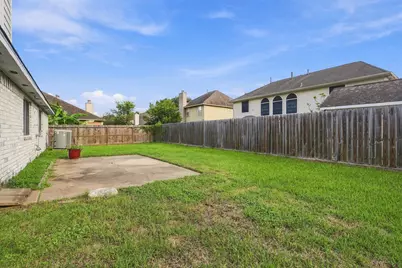 1242 Hunter Wood Drive, League City, TX 77573 - Photo 24