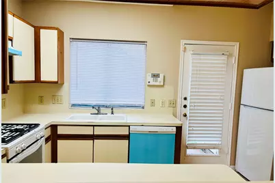 2910 Grants Lake Boulevard #1603, Sugar Land, TX 77479 - Photo 6