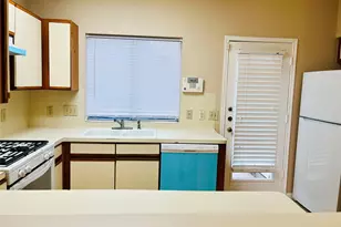 2910 Grants Lake Blvd, Sugar Land, TX 77479 - Photo 6