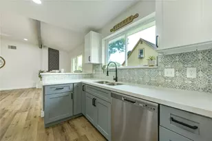 13711 Charidges Ct, Houston, TX 77034 - Photo 16