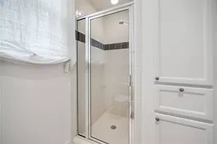 1238 W 22nd St, Houston, TX 77008 - Photo 32