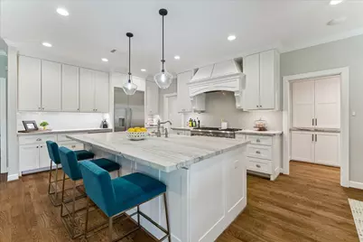 846 W Forest Drive, Houston, TX 77079 - Photo 12