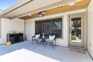 846 W Forest Dr, Houston, TX 77079 - Photo 36