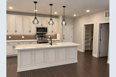6804 Westview Drive #3401, Houston, TX 77055 - Photo 2