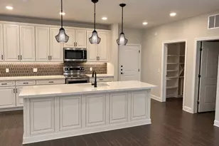 6804 Westview Dr, Houston, TX 77055 - Photo 2