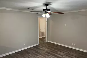 9505 Everglade Dr, Houston, TX 77078 - Photo 14