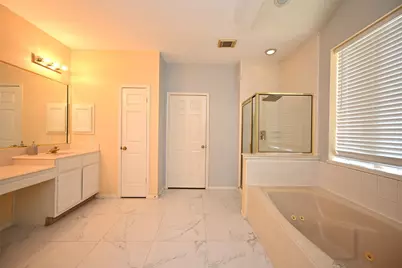 6419 Sutter Park Lane, Houston, TX 77066 - Photo 16