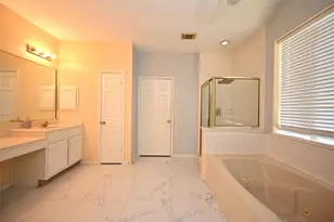 6419 Sutter Park Ln, Houston, TX 77066 - Photo 16