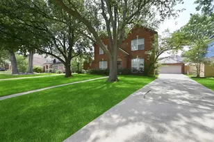 6419 Sutter Park Ln, Houston, TX 77066 - Photo 2