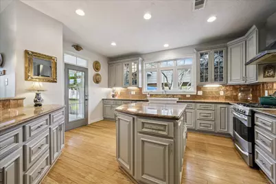 301 Westfield Lane, Friendswood, TX 77546 - Photo 12