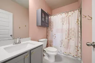 10267 Bayou Oaks Dr, Conroe, TX 77385 - Photo 32