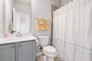 10267 Bayou Oaks Dr, Conroe, TX 77385 - Photo 32