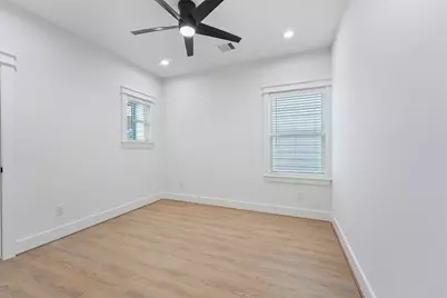 6126 Endeavor Heights Street, Houston, TX 77091 - Photo 22