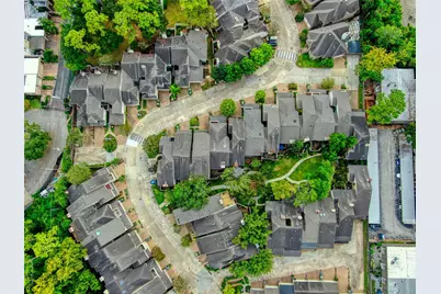 12625 Memorial Drive, Houston, TX 77024 - Photo 20