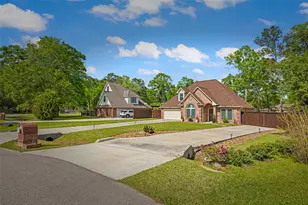 910 Apollo St, New Caney, TX 77357 - Photo 1