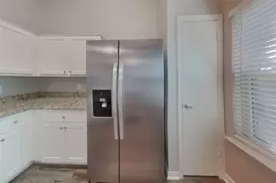 9115 Golden Sunshine Dr, Houston, TX 77064 - Photo 6