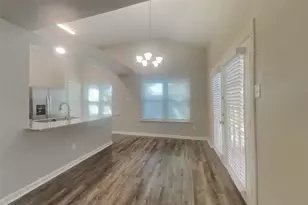 9115 Golden Sunshine Dr, Houston, TX 77064 - Photo 8