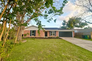 9539 Beverly Hill St, Houston, TX 77063 - Photo 2