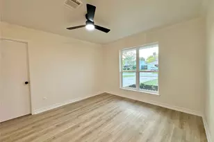 9539 Beverly Hill St, Houston, TX 77063 - Photo 12