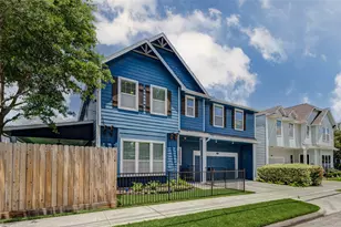 2611 Harvard St, Houston, TX 77008 - Photo 2