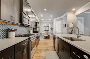 2611 Harvard St, Houston, TX 77008 - Photo 16
