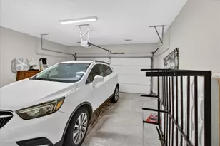 17027 Amarose Dr, Houston, TX 77090 - Photo 26