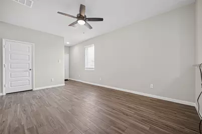 954 Luke Darrell Drive, Rosharon, TX 77583 - Photo 12