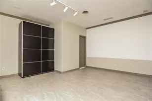 8602 Oakford Dr, Houston, TX 77024 - Photo 22