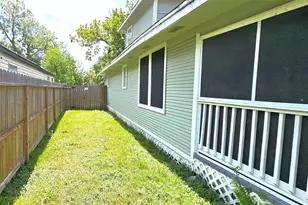 219A Texas Ave, Bacliff, TX 77518 - Photo 22