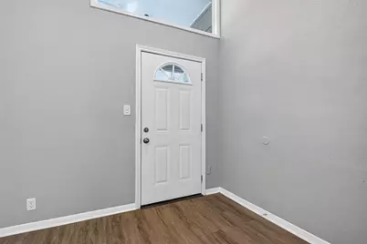 805 N 12th Street, La Porte, TX 77571 - Photo 6