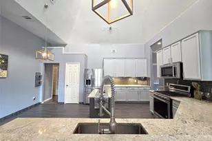 2614 Parkbriar Ln, Pearland, TX 77584 - Photo 12