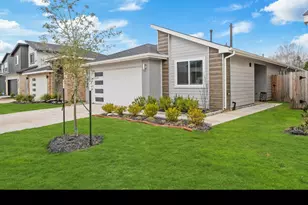 12817 Tokenhouse Ln, Houston, TX 77047 - Photo 2