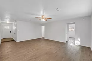 16314 Forest Bend Ave, Friendswood, TX 77546 - Photo 2