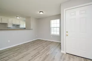 7611 Dyer St, Houston, TX 77088 - Photo 2