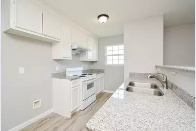 7611 Dyer Street, Houston, TX 77088 - Photo 10