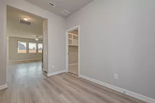 3433 Acacia Grv Ln, Conroe, TX 77386 - Photo 4