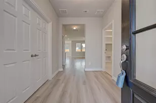 3433 Acacia Grv Ln, Conroe, TX 77386 - Photo 2