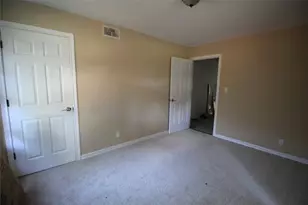 7946 Glenlea St, Houston, TX 77061 - Photo 10