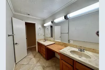 2301 7th Street, Port Neches, TX 77651 - Photo 20