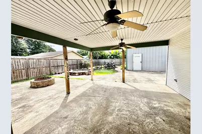2301 7th Street, Port Neches, TX 77651 - Photo 14