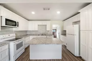 1920 Spence St, Houston, TX 77093 - Photo 8