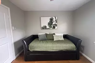 331 Oak Dr, Lake Jackson, TX 77566 - Photo 12