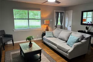 331 Oak Dr, Lake Jackson, TX 77566 - Photo 4