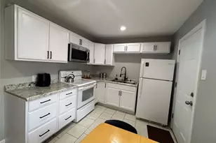 331 Oak Dr, Lake Jackson, TX 77566 - Photo 16