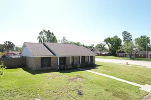 415 Sevenhampton Ln, Houston, TX 77015 - Photo 26