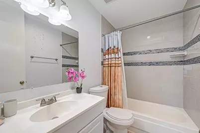 2201 Fountain View Drive #2, Houston, TX 77057 - Photo 22